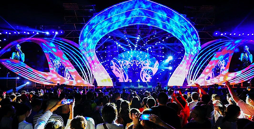 1623945294739785.jpg 峨眉山佛光花海音樂節2_副本.jpg